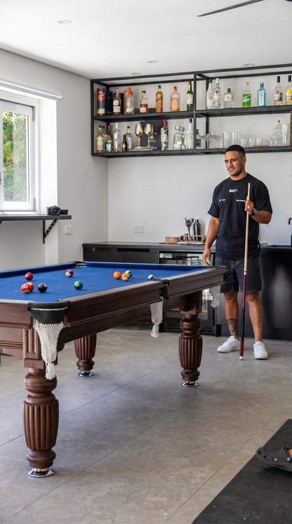 AMAHC lifestyle walnut-blue 3