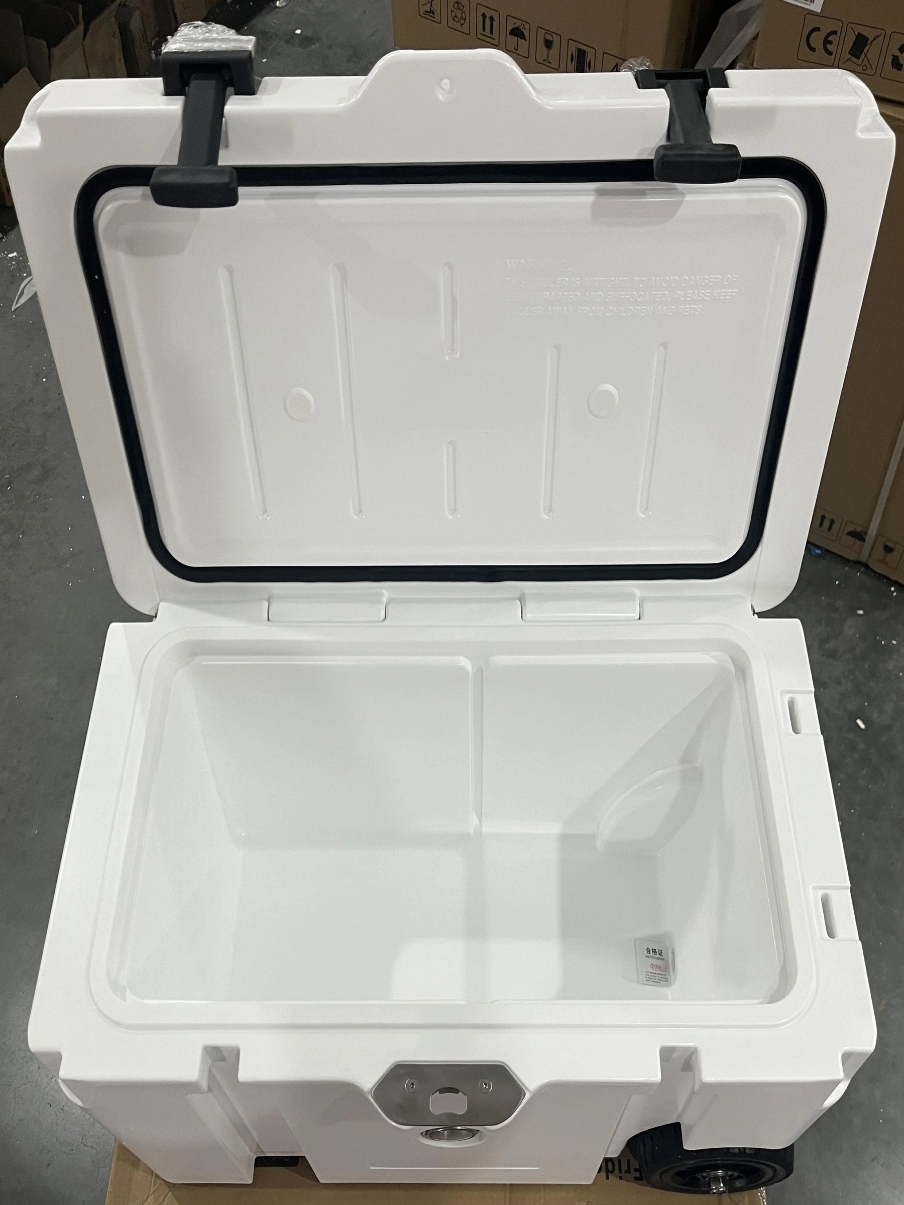 Scratch and Dent Rhino ES-50QTW Roto Molded Foam Injected 50 Litre Ice Box With Longest Ice Retention And Cool Wheels With Handle - Model SD-BA291-ES-50QTW