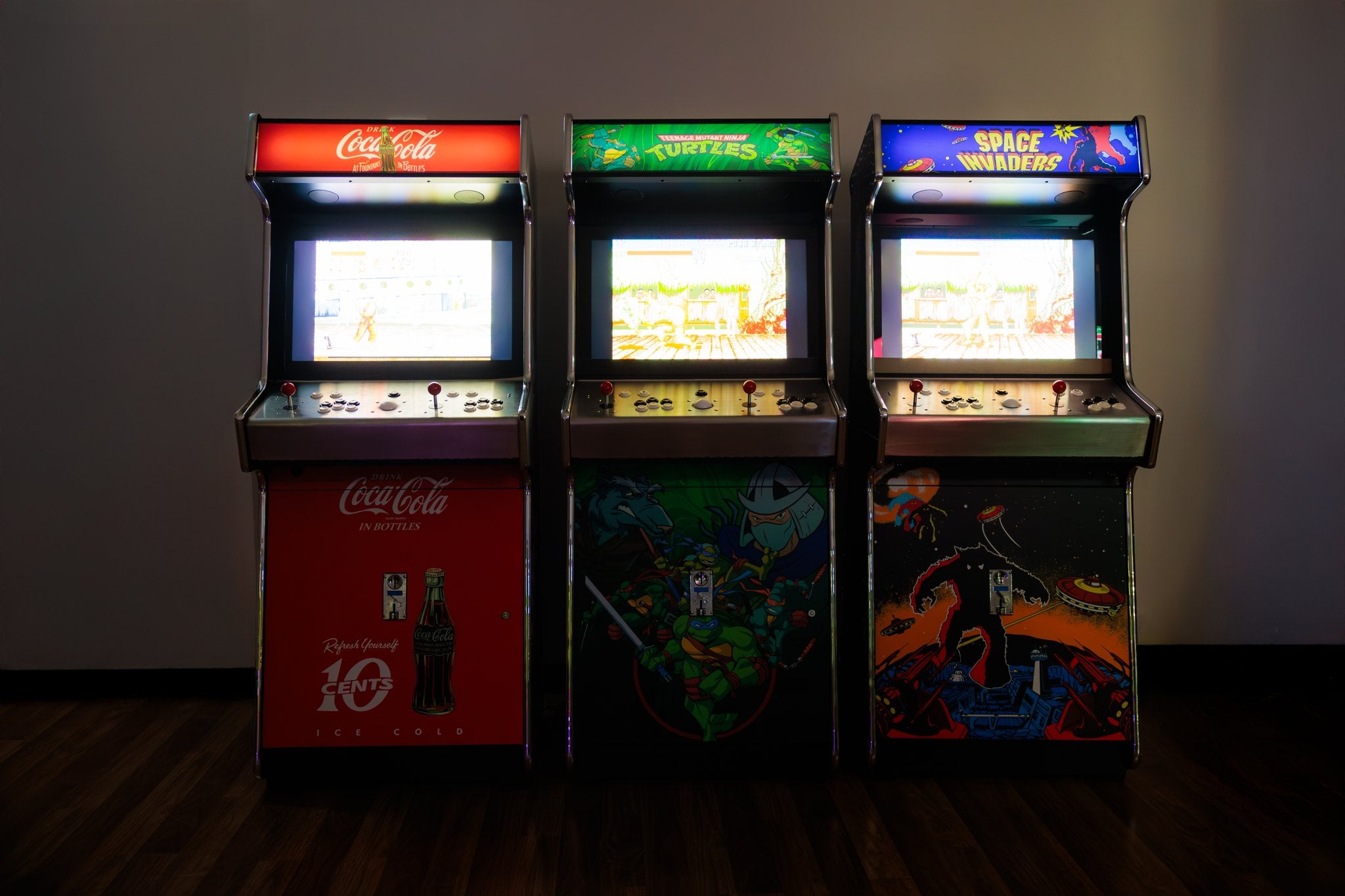 TMNT Arcade Machine - Platinum (SHIPS IN 7 WEEKS)