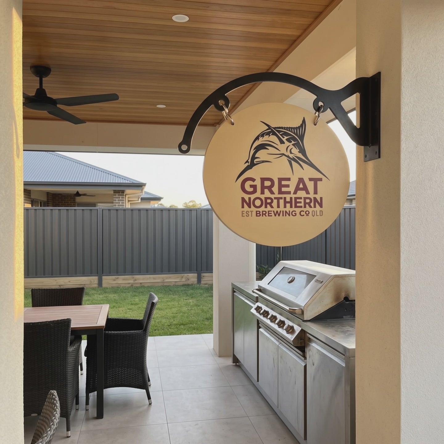 Great Northern 400mm double-sided round metal sign